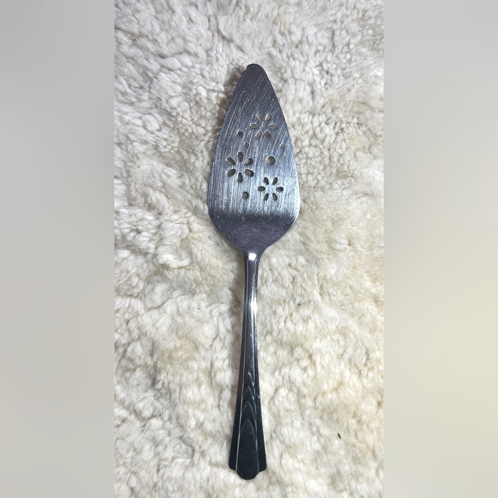 Ekco EKS7 Stainless Pie Server Glossy USA Chevron Geometric Center Flatware 10”